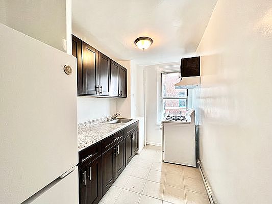 4th image of 34-47 90th St #H61