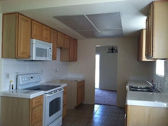 2nd image of 6591 Sora St