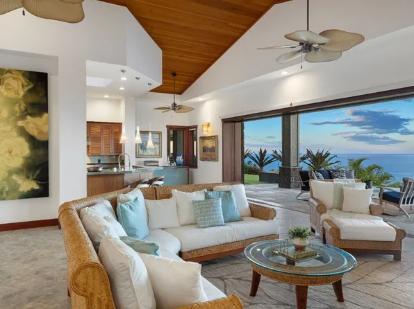 81-475 Pue Pue Way, Kealakekua, HI 96750