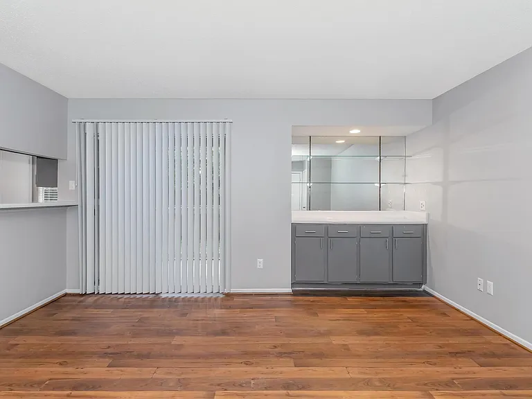 12148 Jollyville Rd — Photo 49