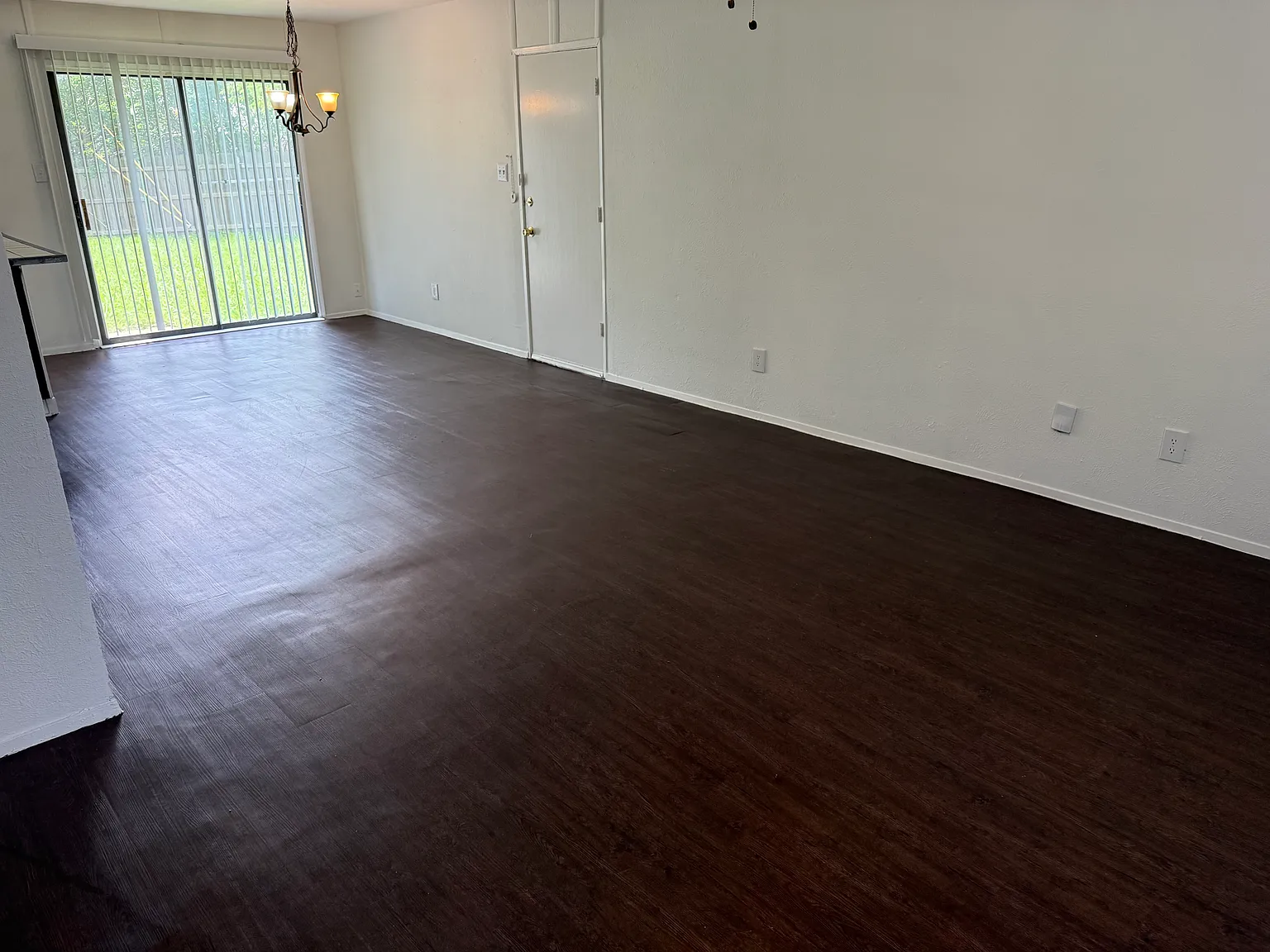 3 bed, 1300 sqft, $1,995 — Photo 3
