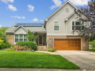467 Thorndale Dr, Buffalo Grove, IL 60089