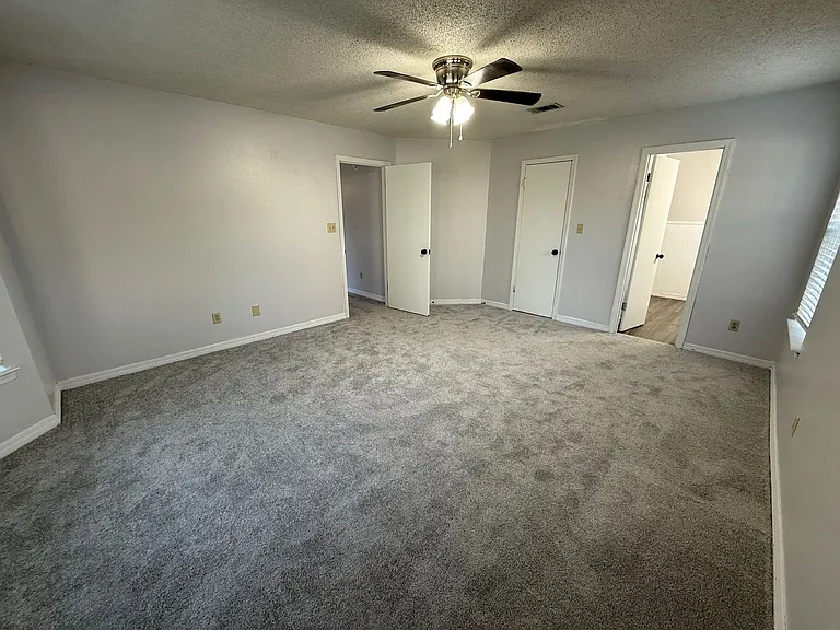 3872 Mariners Dr — Photo 10