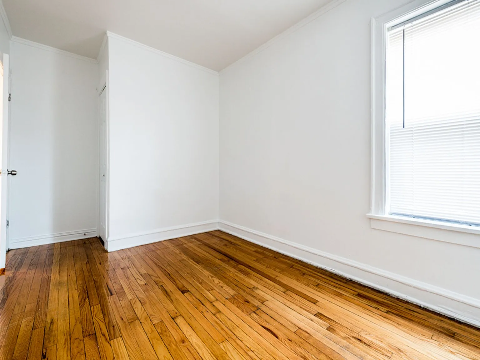 5001 W Adams — Photo 4