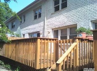 126 Cardinal Ln, Islip, NY 11751