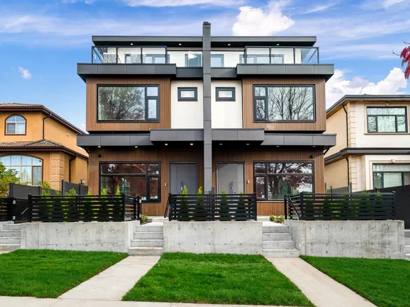 6722 Vivian St, Vancouver, BC V5S 2T6