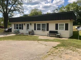 230 N Hurricane Creek Rd, Mc Ewen, TN 37101