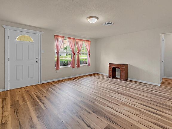 4th image of 4304 Valview Dr