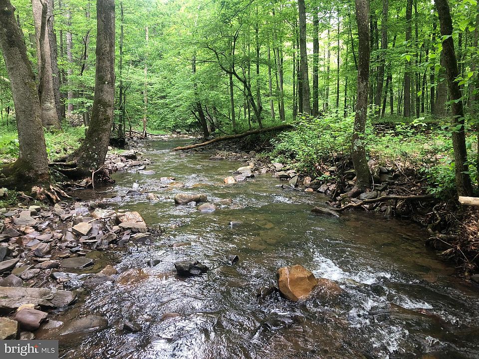 1st image of 135 Ashton Woods Dr