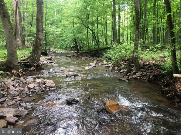 135 Ashton Woods Dr, Moorefield, WV 26836