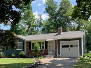 71 Cold Spring Rd, Holliston, MA 01746