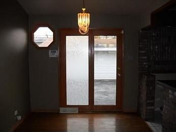4th image of 300 Ashland Ave
