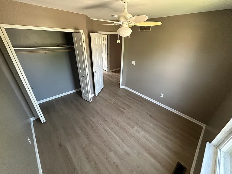 7365 Maplelawn Dr — Photo 12