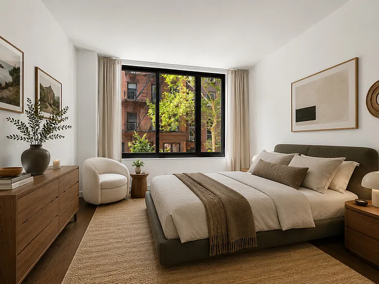 211 E 13th St #2H — Photo 5