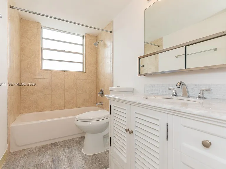 137 Golden Isles Dr #809 — Photo 18