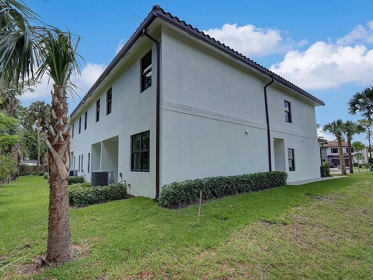 406 Bella Sol Way — Photo 38