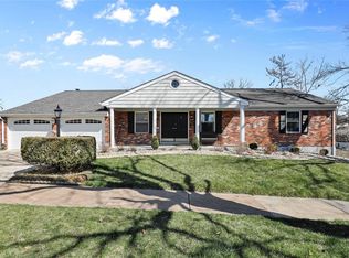 5015 Towne Centre Dr, Saint Louis, MO 63128