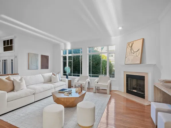 105 Hudson Cove image 1 of 50
