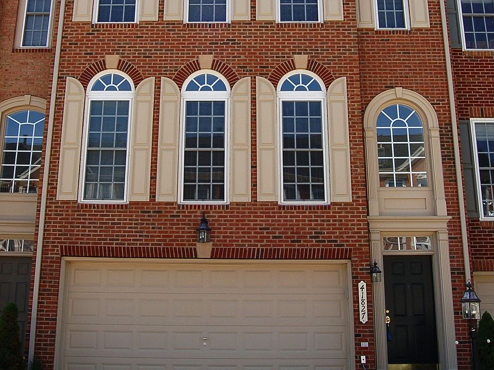 Brick front luxury townhome