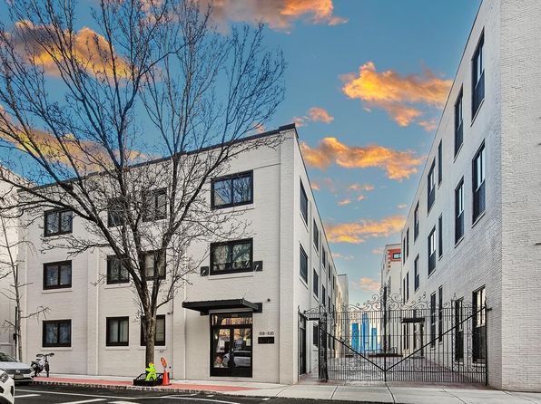 530 Gregory Ave APT C-408, Weehawken, NJ 07086