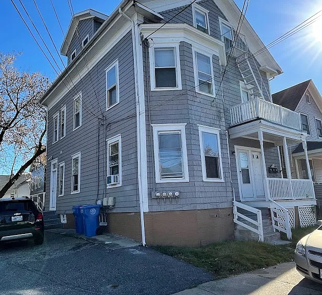 52 Dennis Ave — Photo 7