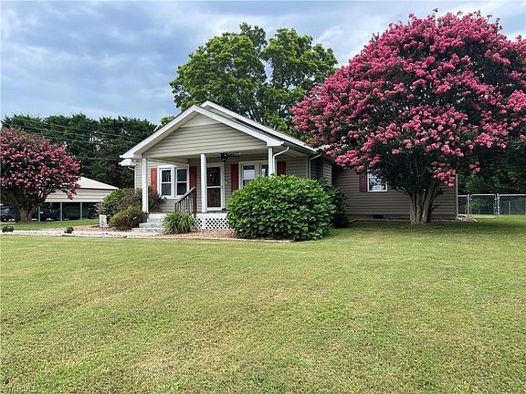 5th image of 3278 Rock Creek Rd