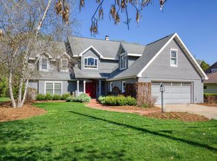 140 River Dr, Appleton, WI 54915