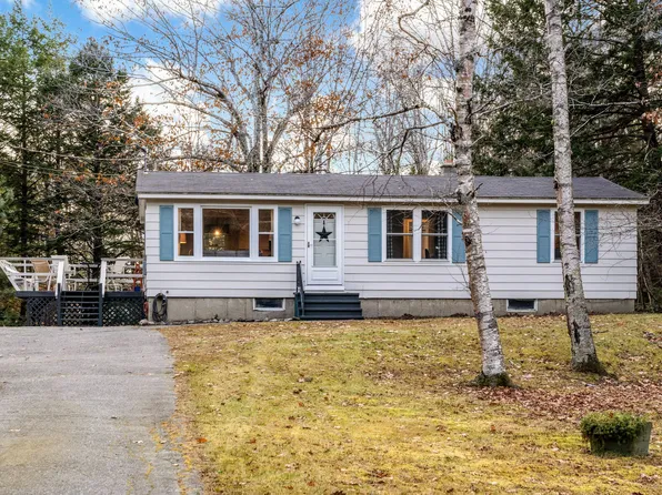 17 Hemlock Ridge Road, Chelsea, ME 04330