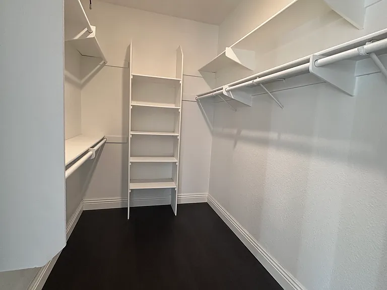 2123 Deland Ct — Photo 23