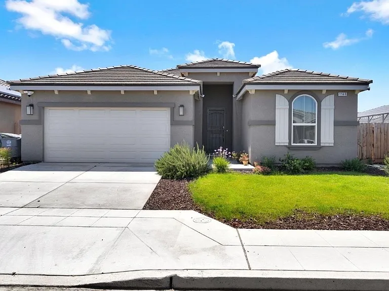 1148 Summit Ct — Photo 3