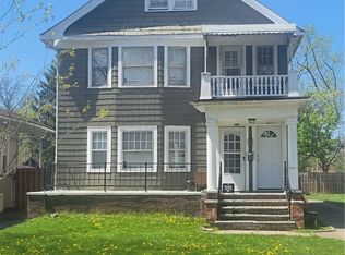 3722 Chelton Rd, Shaker Hts, OH 44120