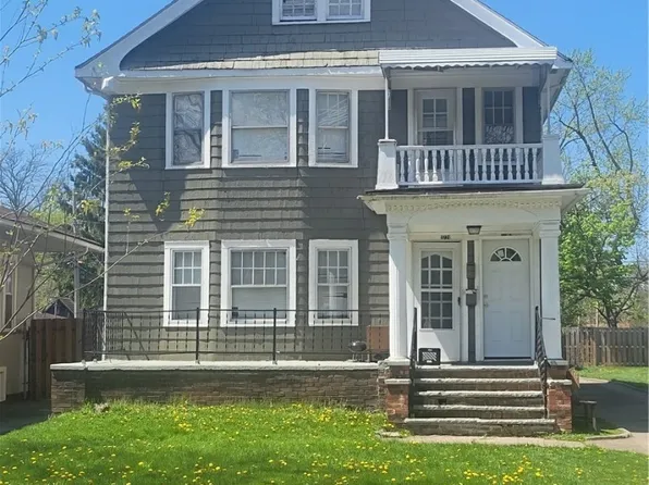 3722 Chelton Rd, Shaker Hts, OH 44120