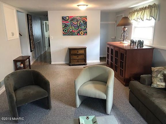 3rd image of 2321 Cathedral Ln