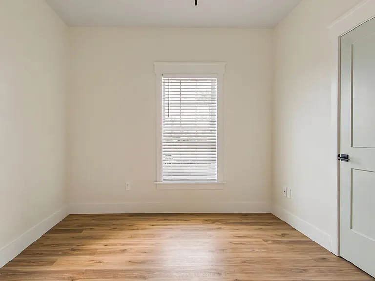 319 N Gay Ave — Photo 17