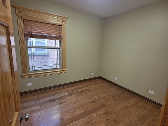 5th image of 5712 N Campbell Ave #1
