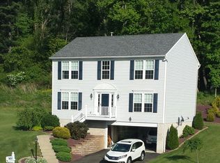 106 Pembroke Ct, Greensburg, PA 15601