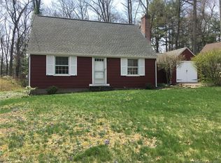 29 Glen Rd, Granby, CT 06035