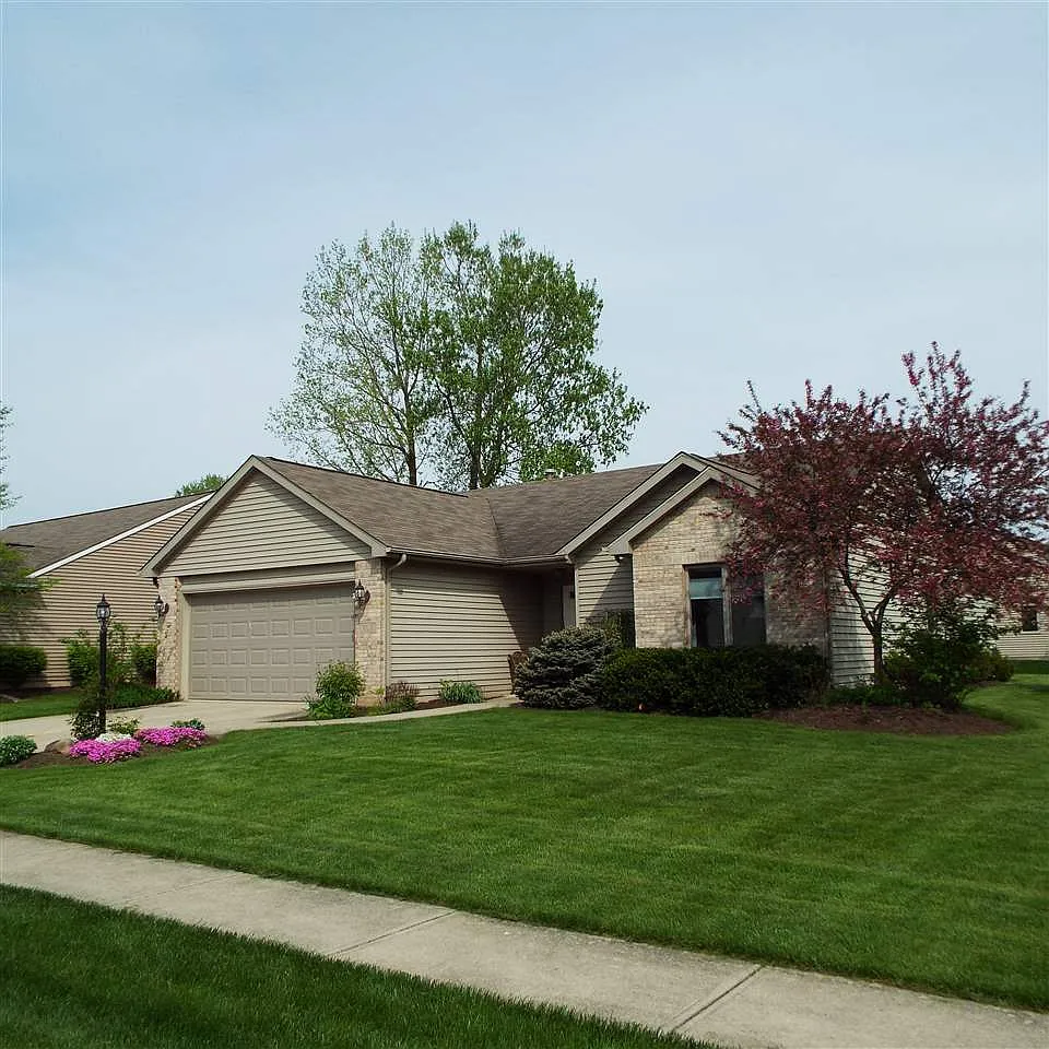 902 Fiona Dr photo 1
