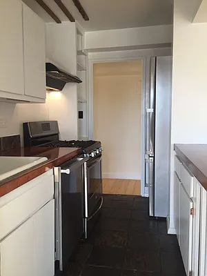 Rented by Compass | media 22