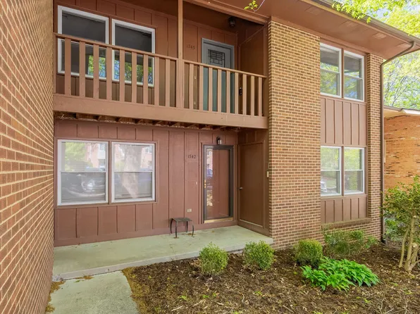 1742 Donlee Dr #102, Blacksburg, VA 24060