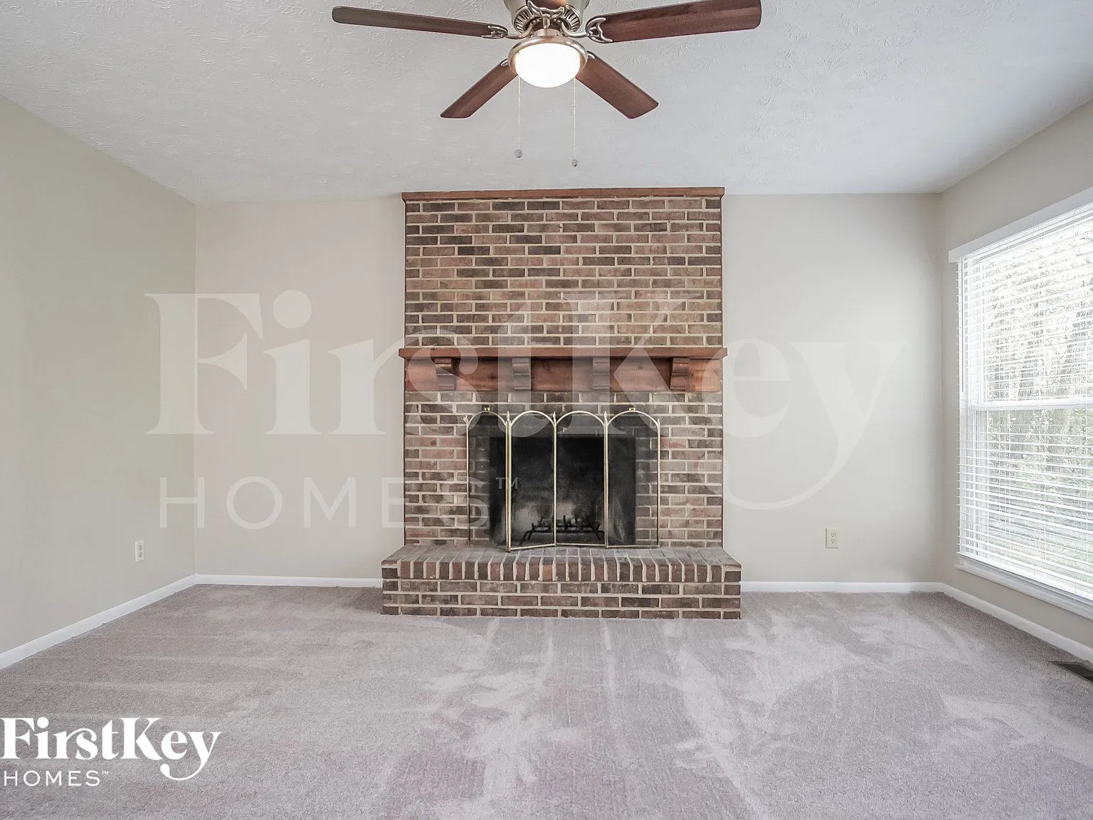 3 bed, 2.5 bath, 1806 sqft, $2,730 — Photo 2