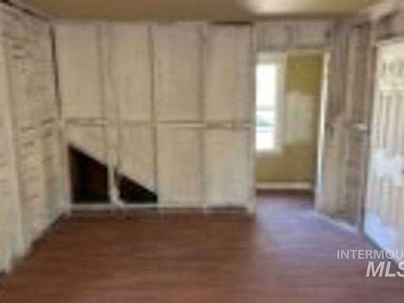 5th image of 406 9th St