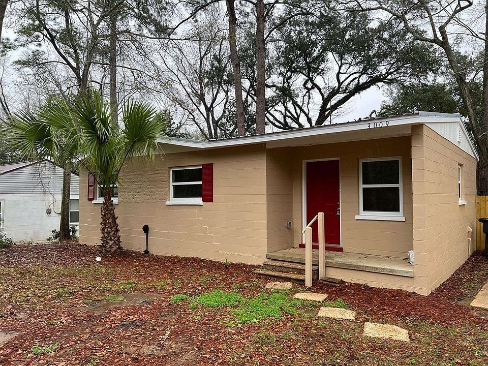 1st image of 3009 Fairview Dr
