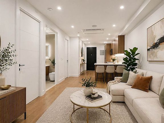 5th image of 156 Tompkins Ave APT 1R