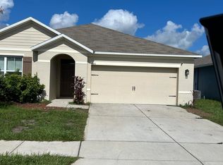 300 Saint Georges Cir, Eagle Lake, FL 33839