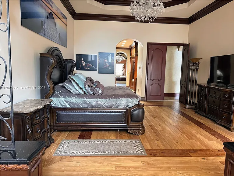 10445 Canterbury Ct — Photo 60