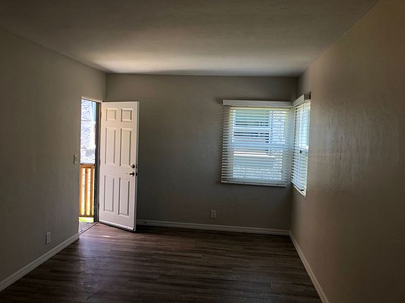 2nd image of 952-58 22nd St #956