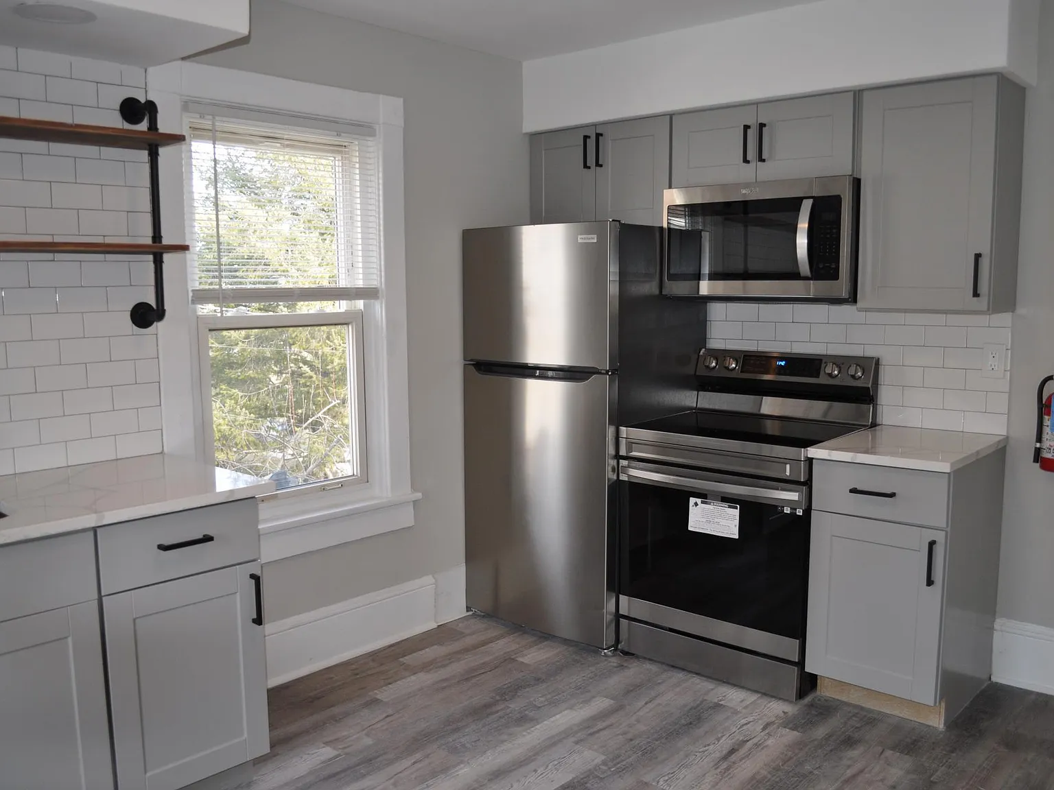 132 Spring St — Photo 4