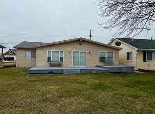 6326 Marina Dr, Algonac, MI 48001