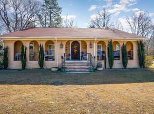 535 McLeod Rd, Raeford, NC 28376